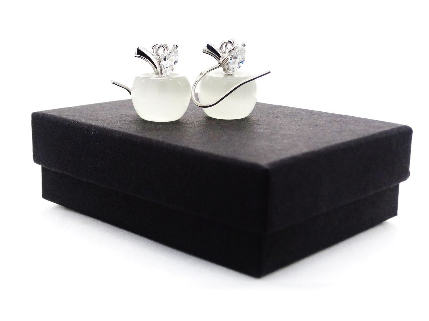 White apple earrings GIFT BOX