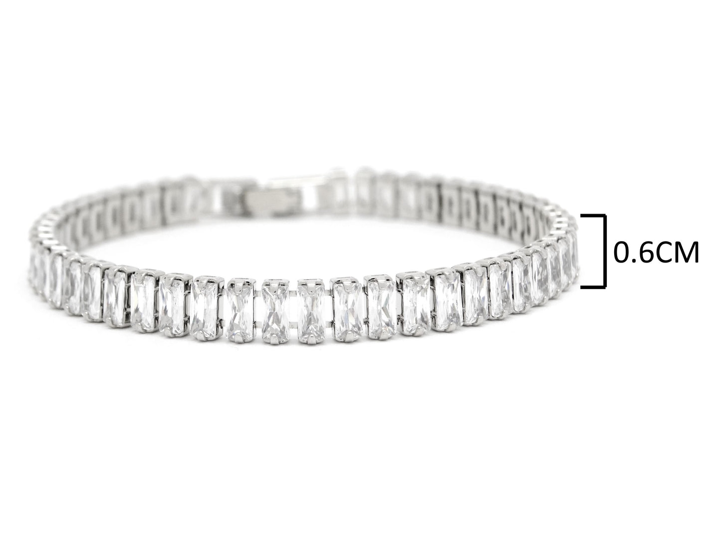 White baguette tennis bracelet MEASUREMENT