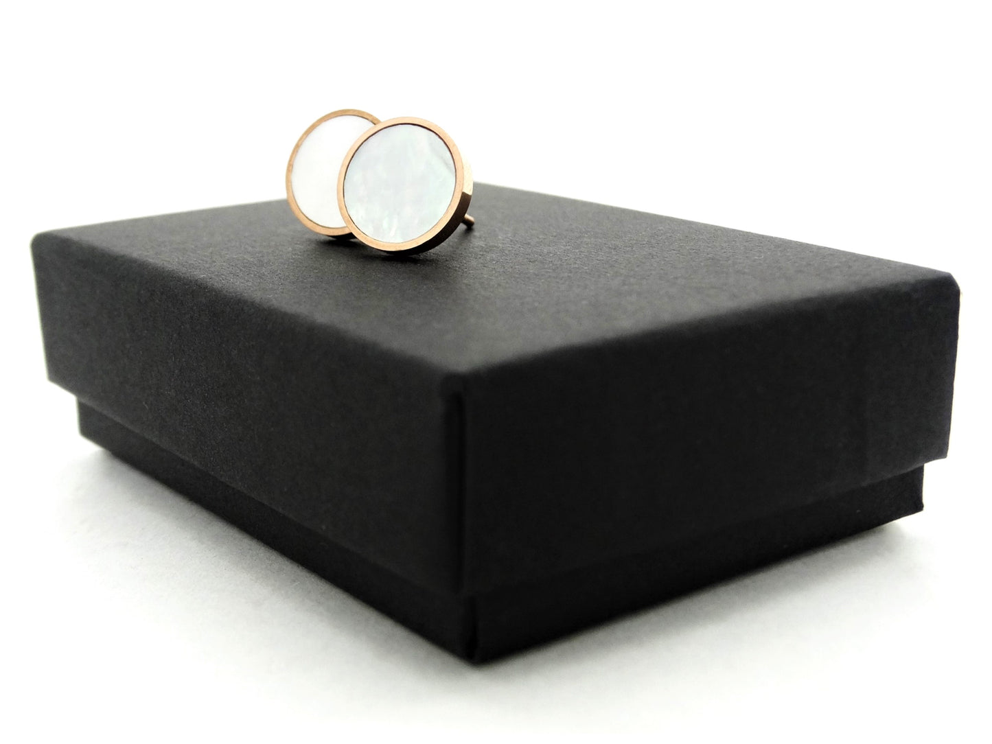 Rose gold white seashell stud earrings GIFT BOX