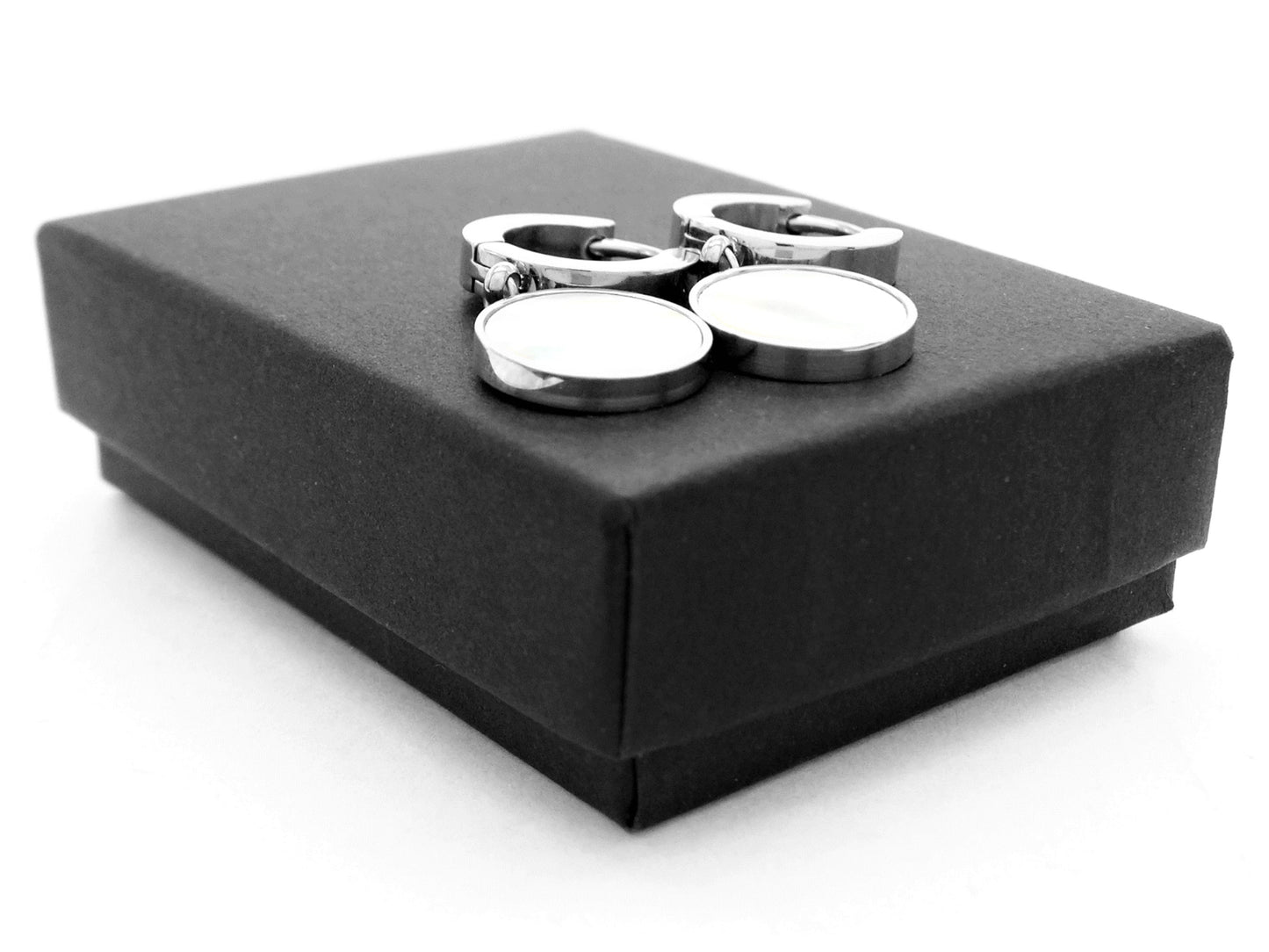 White gold white seashell round earrings GIFT BOX