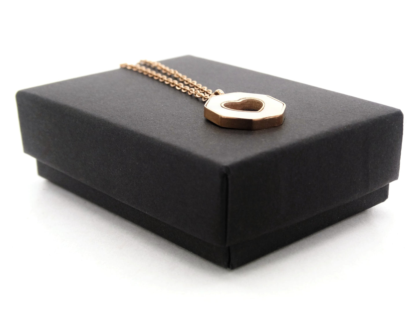 Rose gold white sea shell heart necklace GIFT BOX