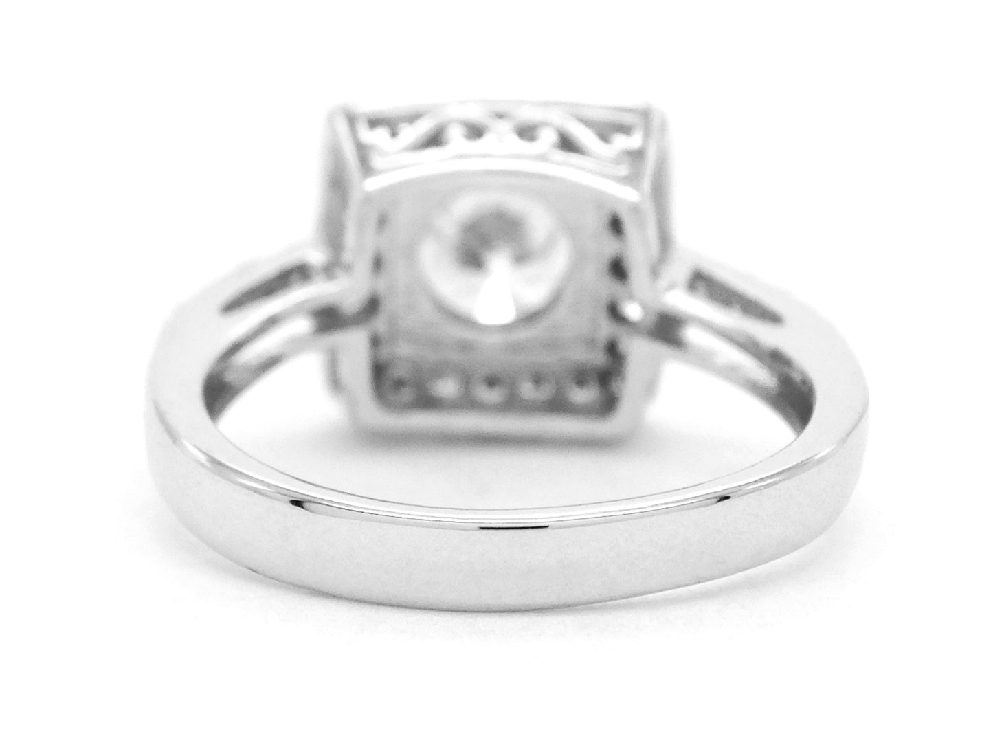 White gold round gems ring BACK