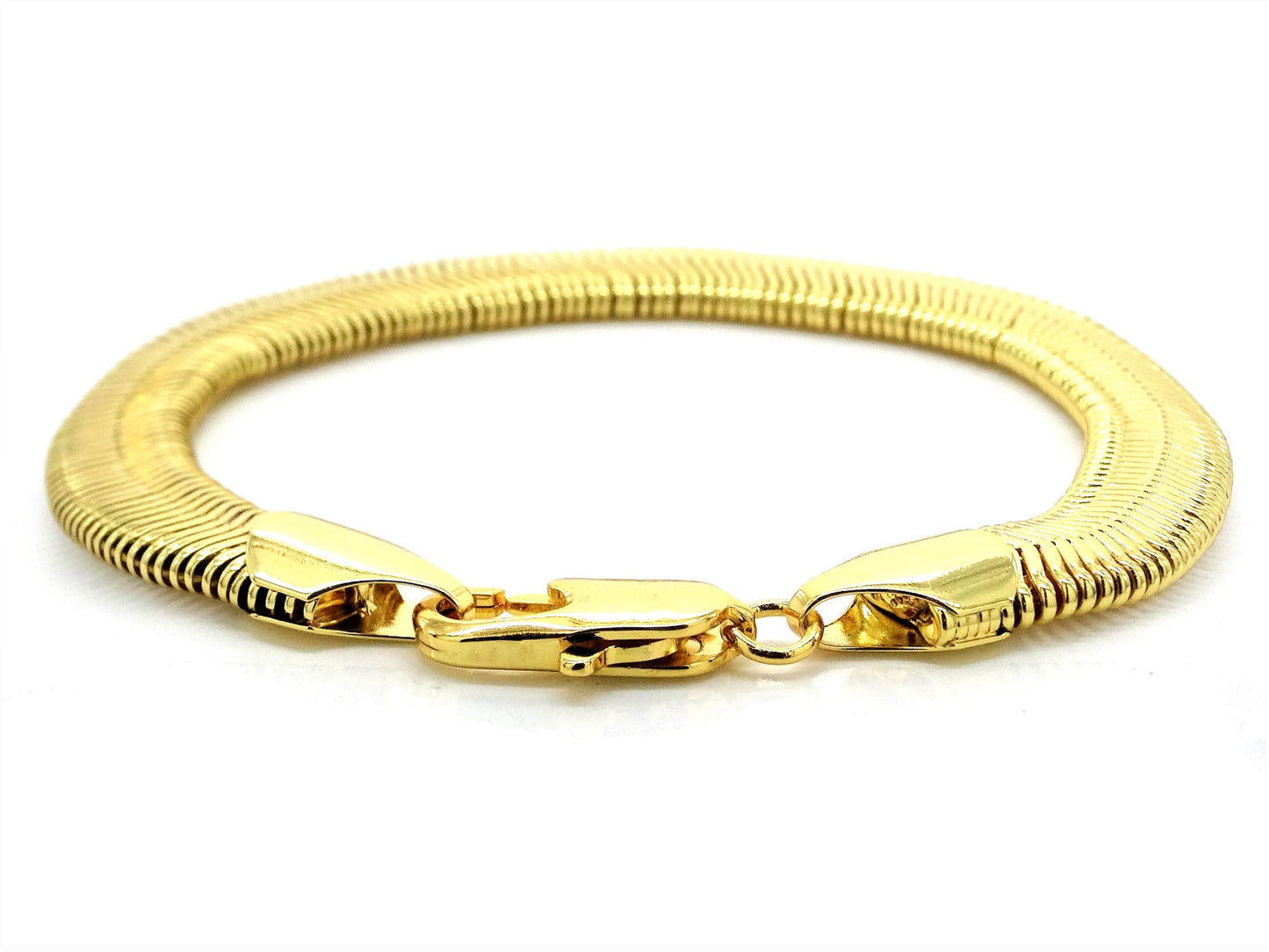 Gold snake chain bracelet 2