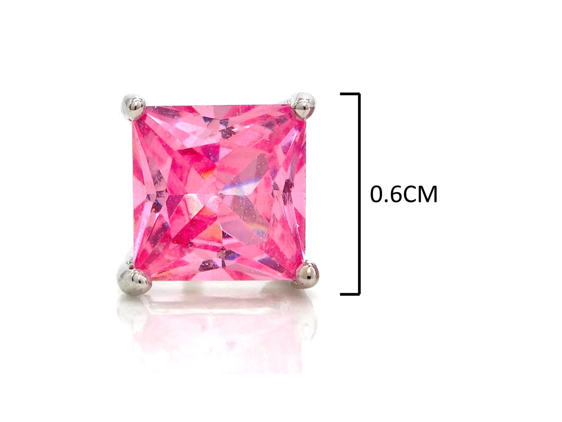 Pink princess stud earrings MEASUREMENT