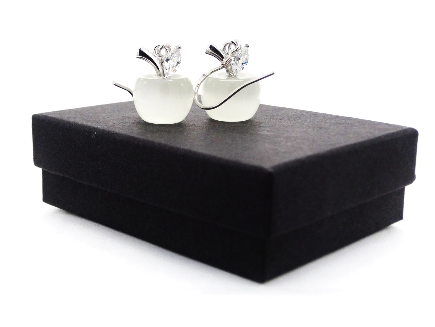 White moonstone apple necklace and earrings GIFT BOX