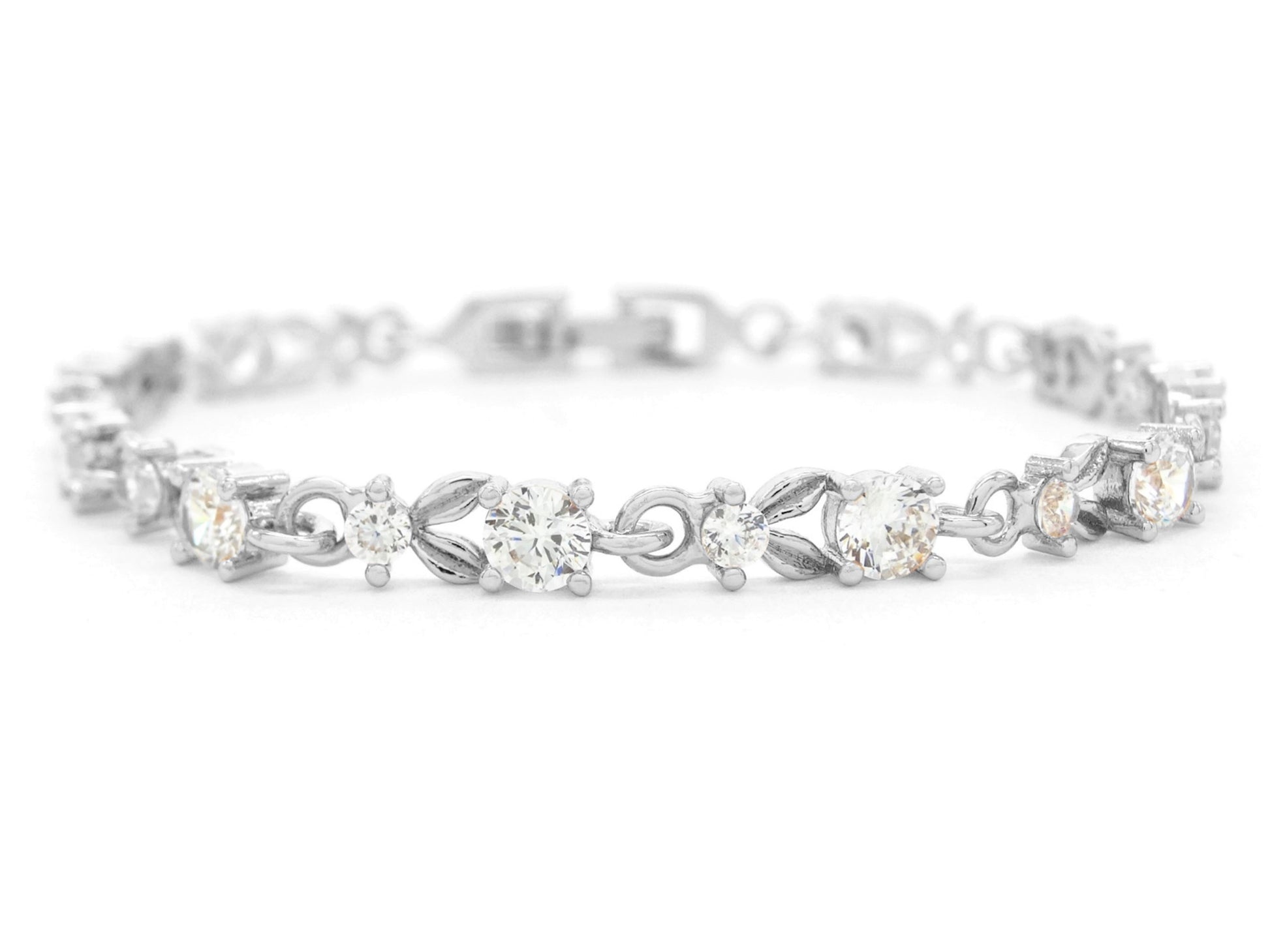 White gold round white gems bracelet MAIN