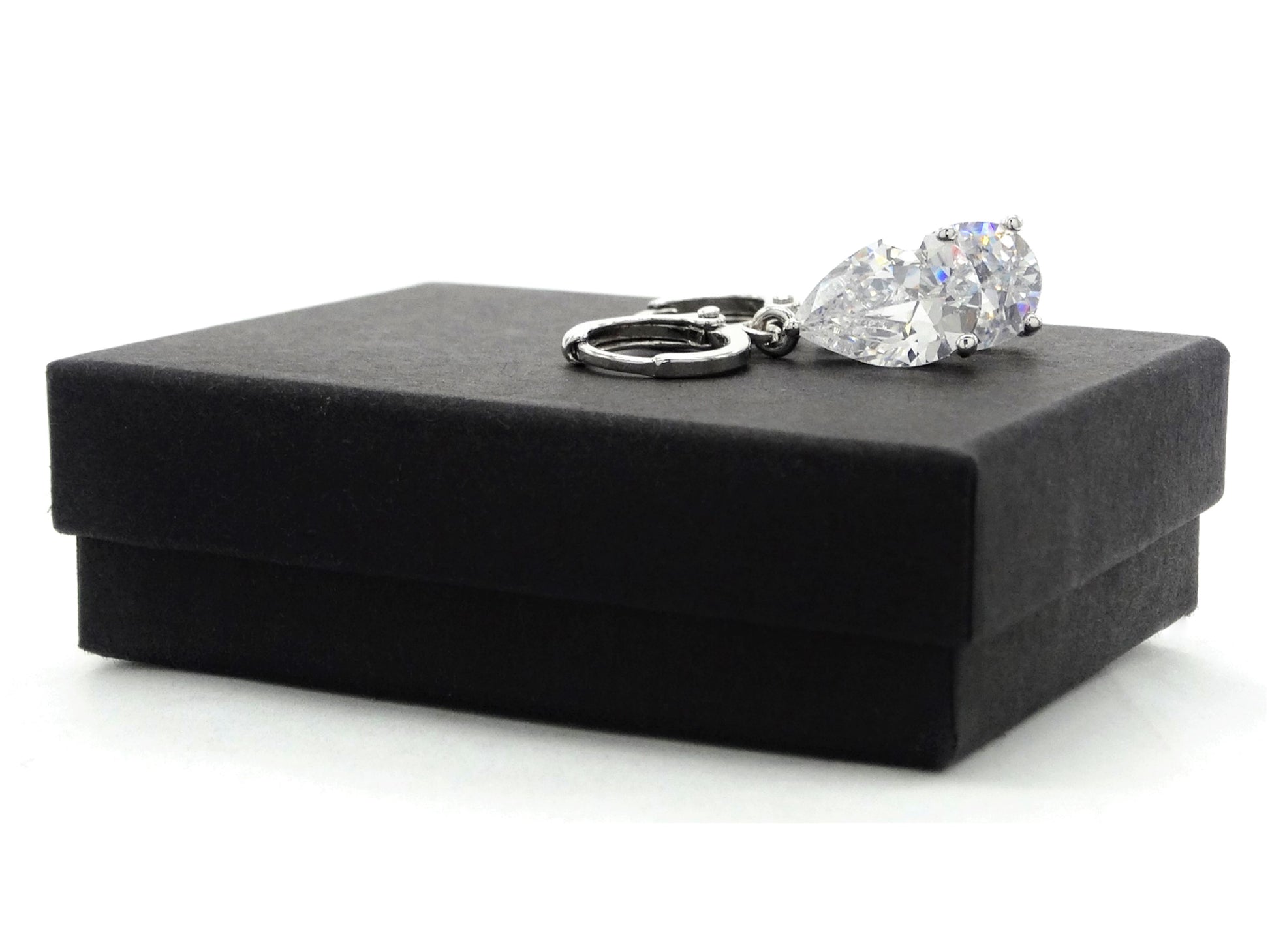 Clear raindrop white gold earrings GIFT BOX