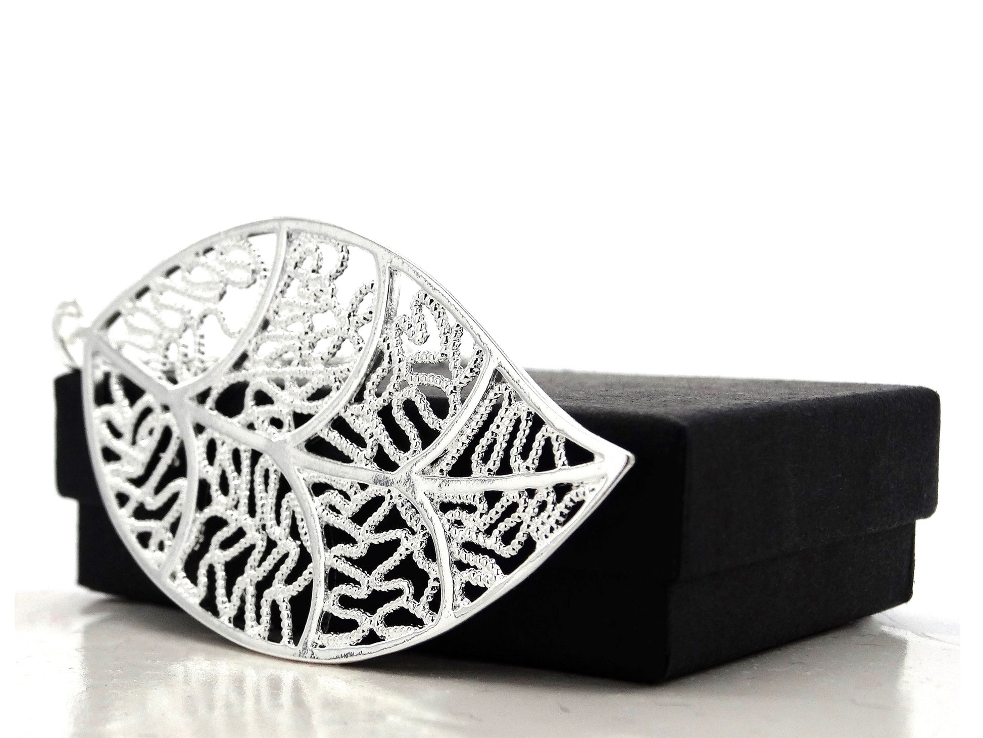 Silver leaf earrings GIFT BOX