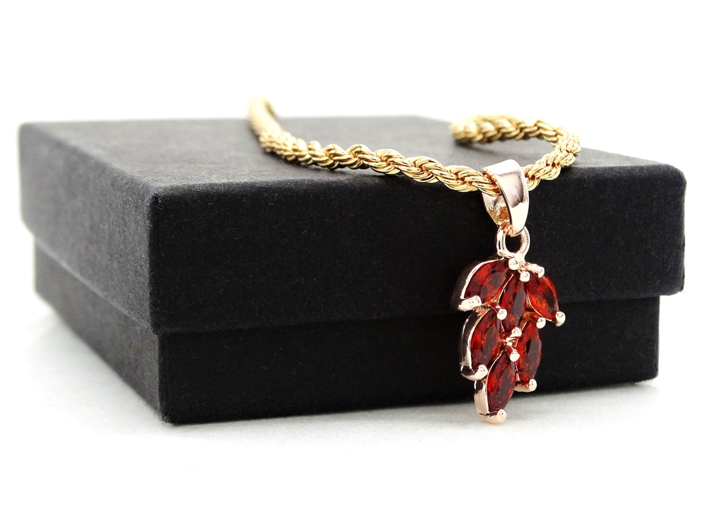 Red leaf gold necklace GIFT BOX
